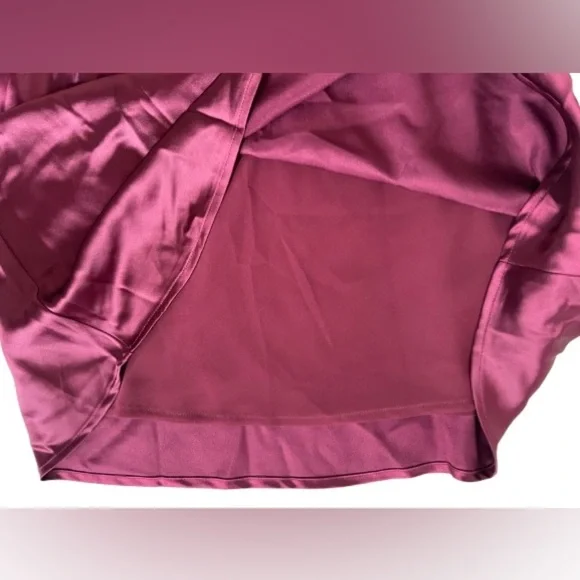 Princess Polly
Marilyn Mini Dress in Wine 
Size 12 - Picture 6 of 10